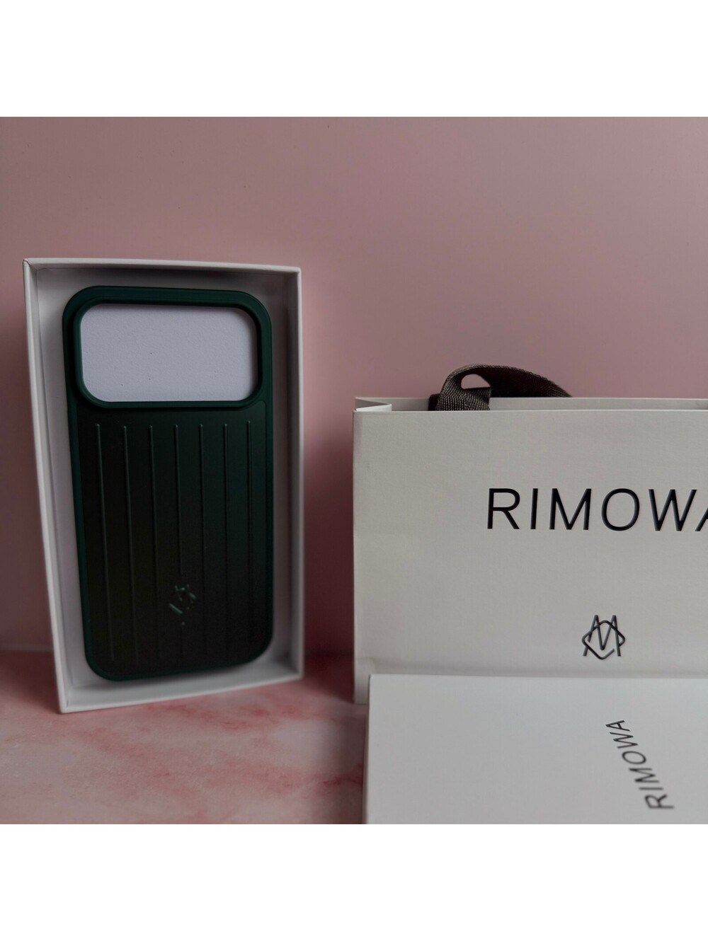 🥝 Rimowa Phone Case for Iphone 17 Pro in Green - Picture 5 of 5